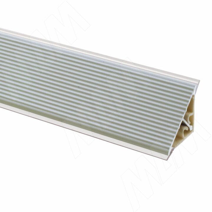 Плинтус алюминиевый треугольный L=4м, рифленый, серебро