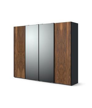 Шкаф-купе с 4 дверями