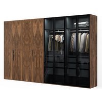 Распашной шкаф для одежды