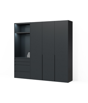 Шкаф для одежды с полками