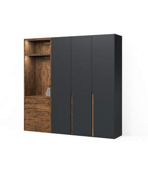 Шкаф для одежды с полками