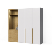 Шкаф для одежды с полками