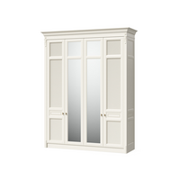 Широкий платяной шкаф