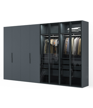 Распашной шкаф для одежды