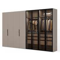 Распашной шкаф для одежды