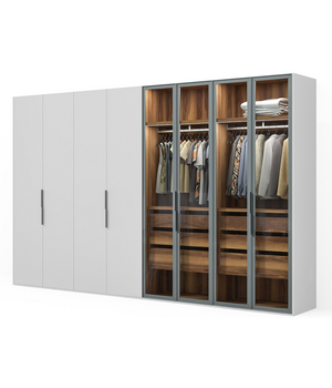 Распашной шкаф для одежды